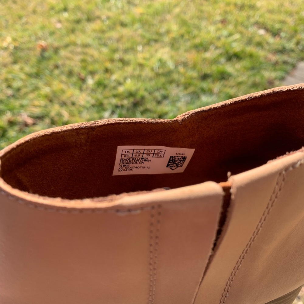 Tom’s Leilani Booties View 5